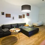 Central , 3 Rooms In Frankfurter Tor