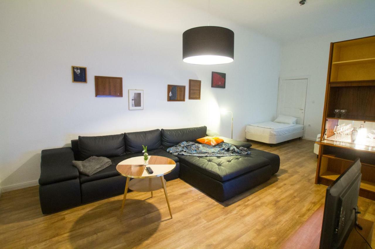 Apartment , 3 In Frankfurter Tor Berlin